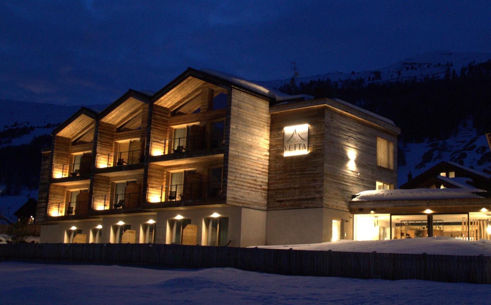 ホテル Vetta Alpine Relax リヴィーニョ エクステリア 写真